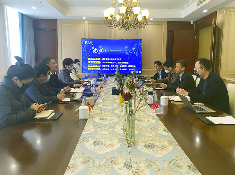  安徽省纺织行业协会到冰球突破mg正规官网科技调研走访 